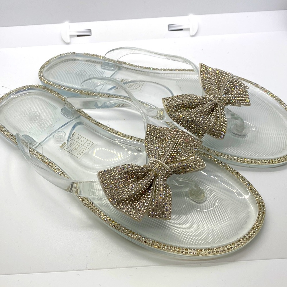 Very cute sandals